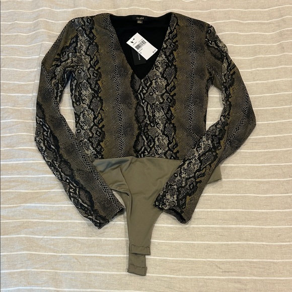 AFRM Tops - AFRM Olive and Black Snake Print V-Neck Bodysuit